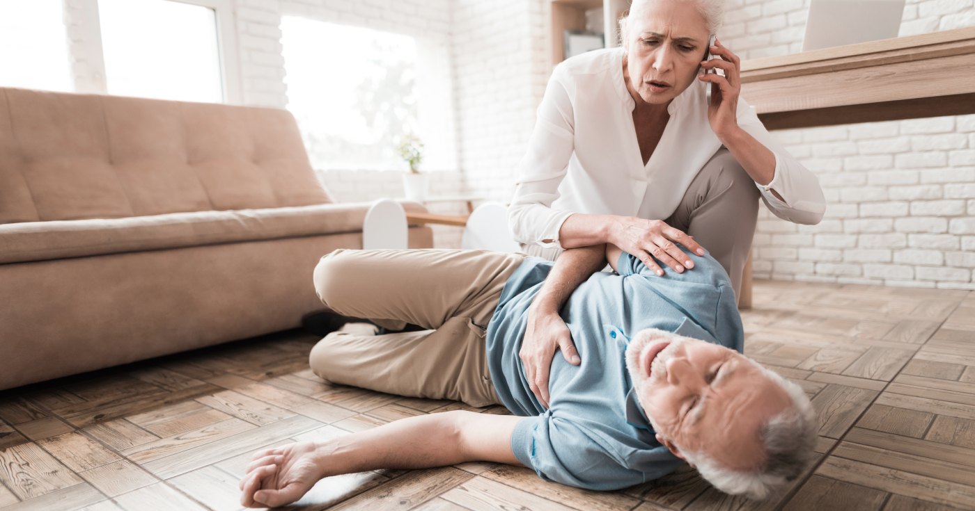 Prevención de caídas en adultos mayores: Estrategias para un envejecimiento seguro
